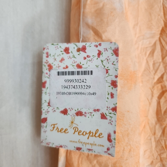 Free People NWT orange Tie-Dye Skirt size 8 with side zip - Picture 3 of 7